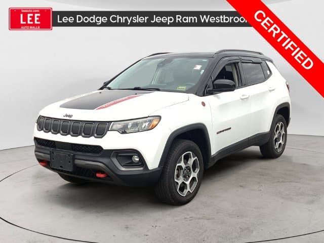 2022 Jeep Compass Trailhawk — photo 1 of 11