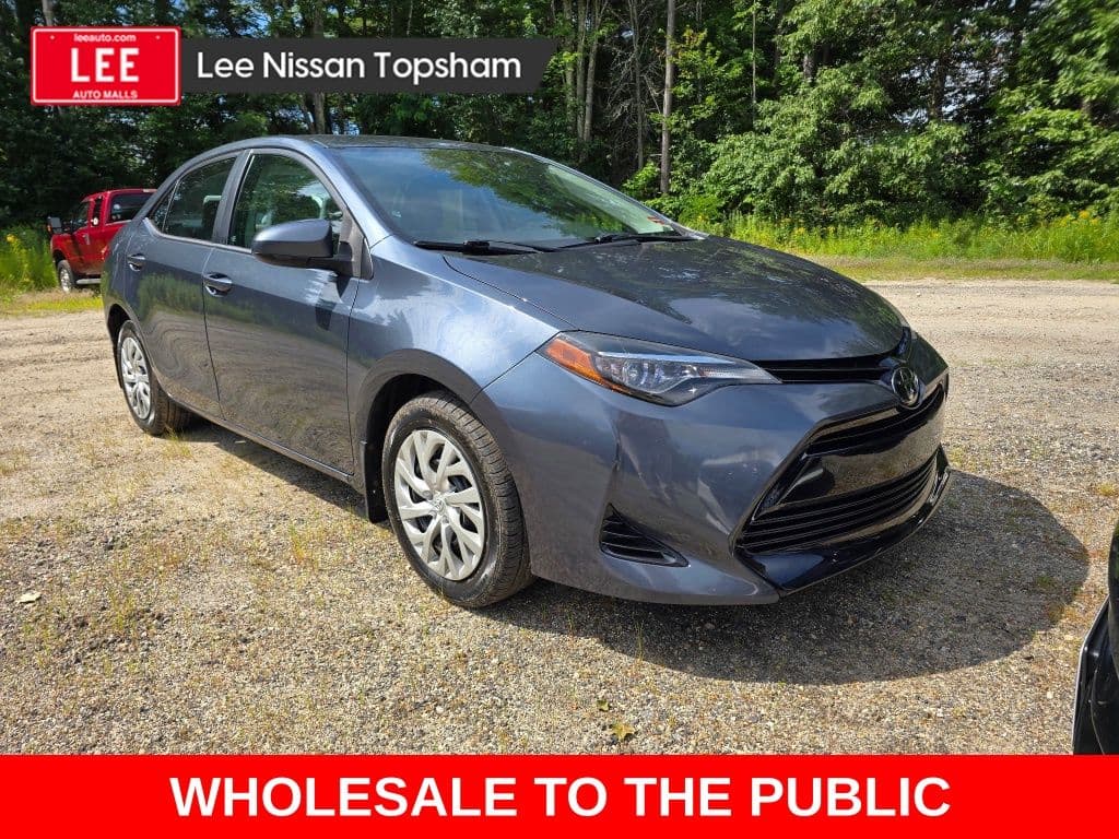 2015 Toyota Avalon Base — photo 1 of 13
