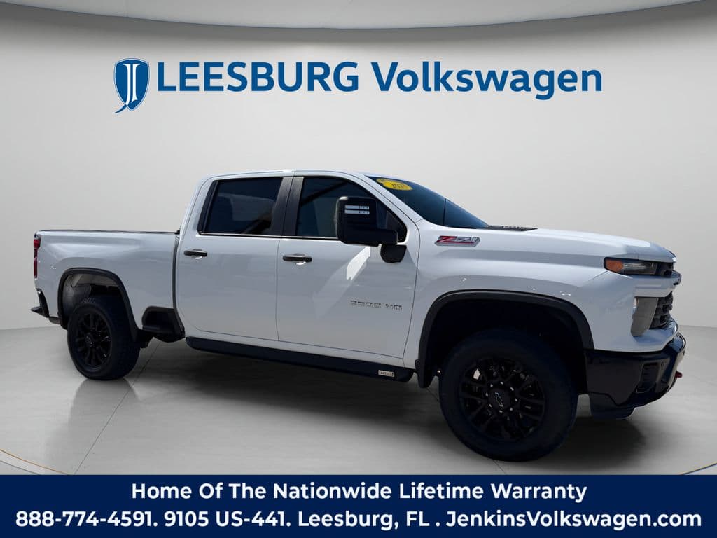 2025 Chevrolet Silverado 2500HD Custom — photo 1 of 49