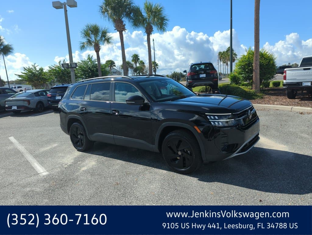 2027 Volkswagen Atlas SE w/Technology — photo 1 of 48
