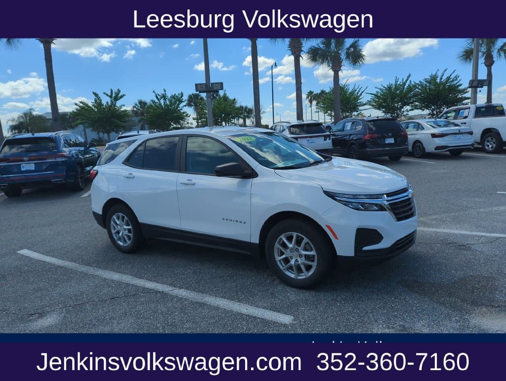 2022 Chevrolet Equinox LS — photo 1 of 48