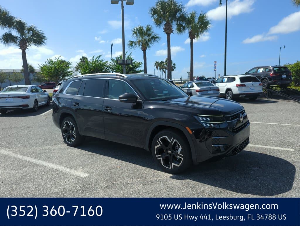 2027 Volkswagen Atlas SEL Premium R-Line — photo 1 of 48