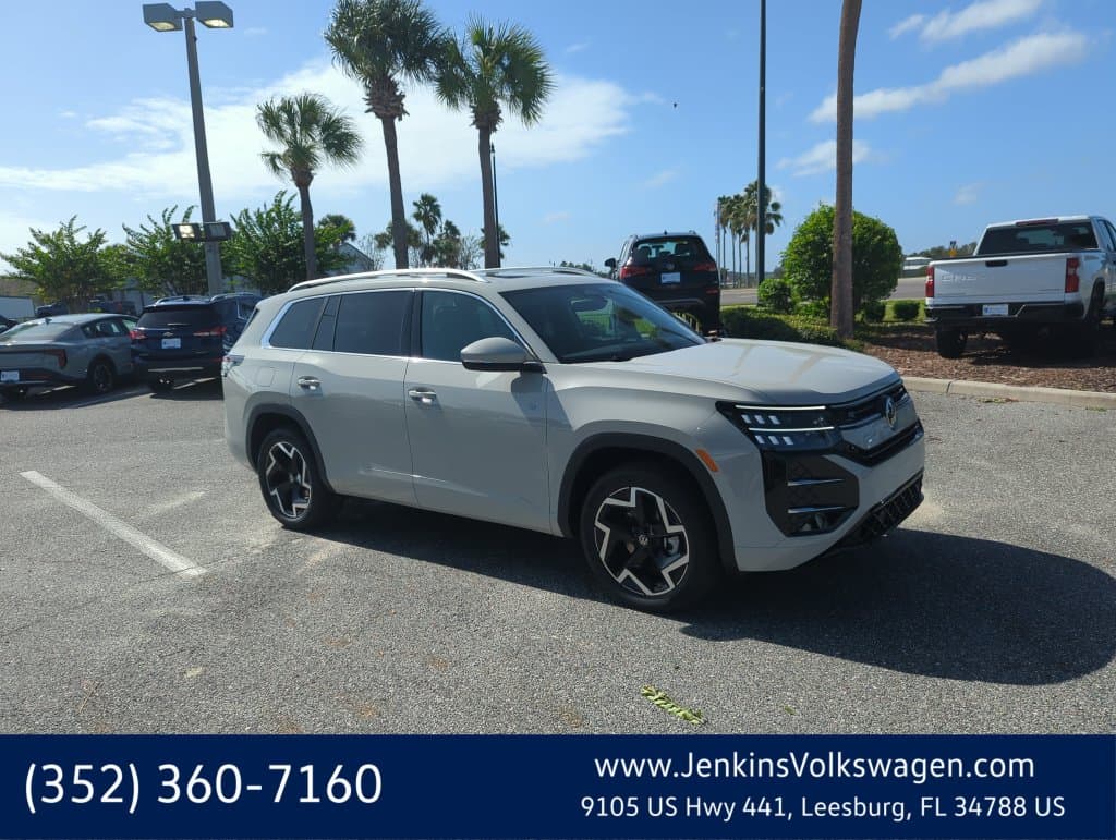 2027 Volkswagen Atlas SEL R-Line — photo 1 of 48