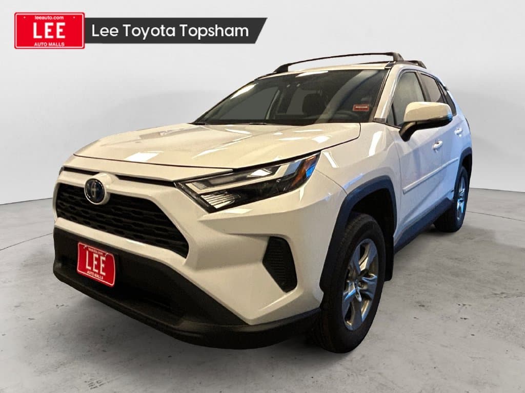 2024 Toyota RAV4 Base — photo 1 of 12