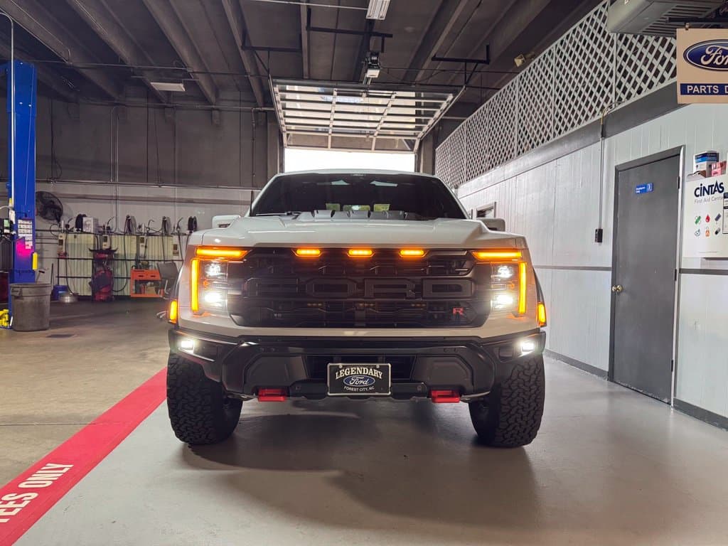 2026 Ford F-150 Raptor — photo 1 of 13