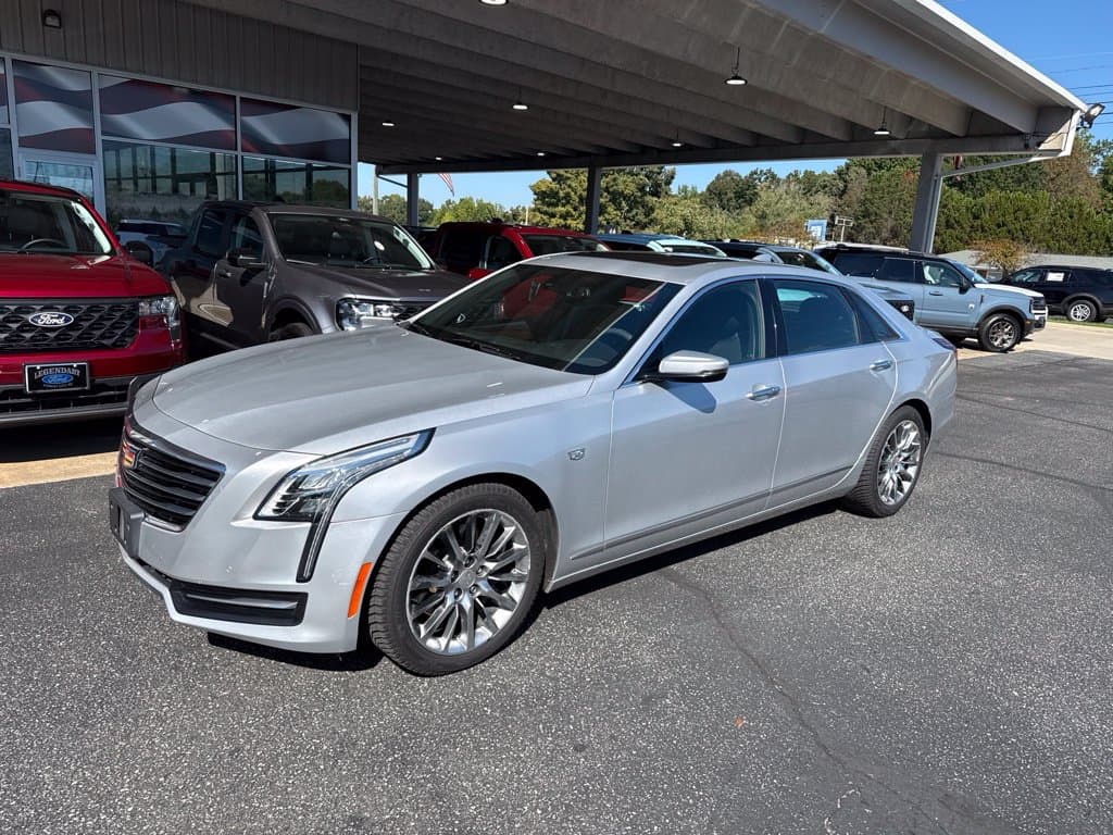 2017 Cadillac CT6 Base — photo 1 of 10