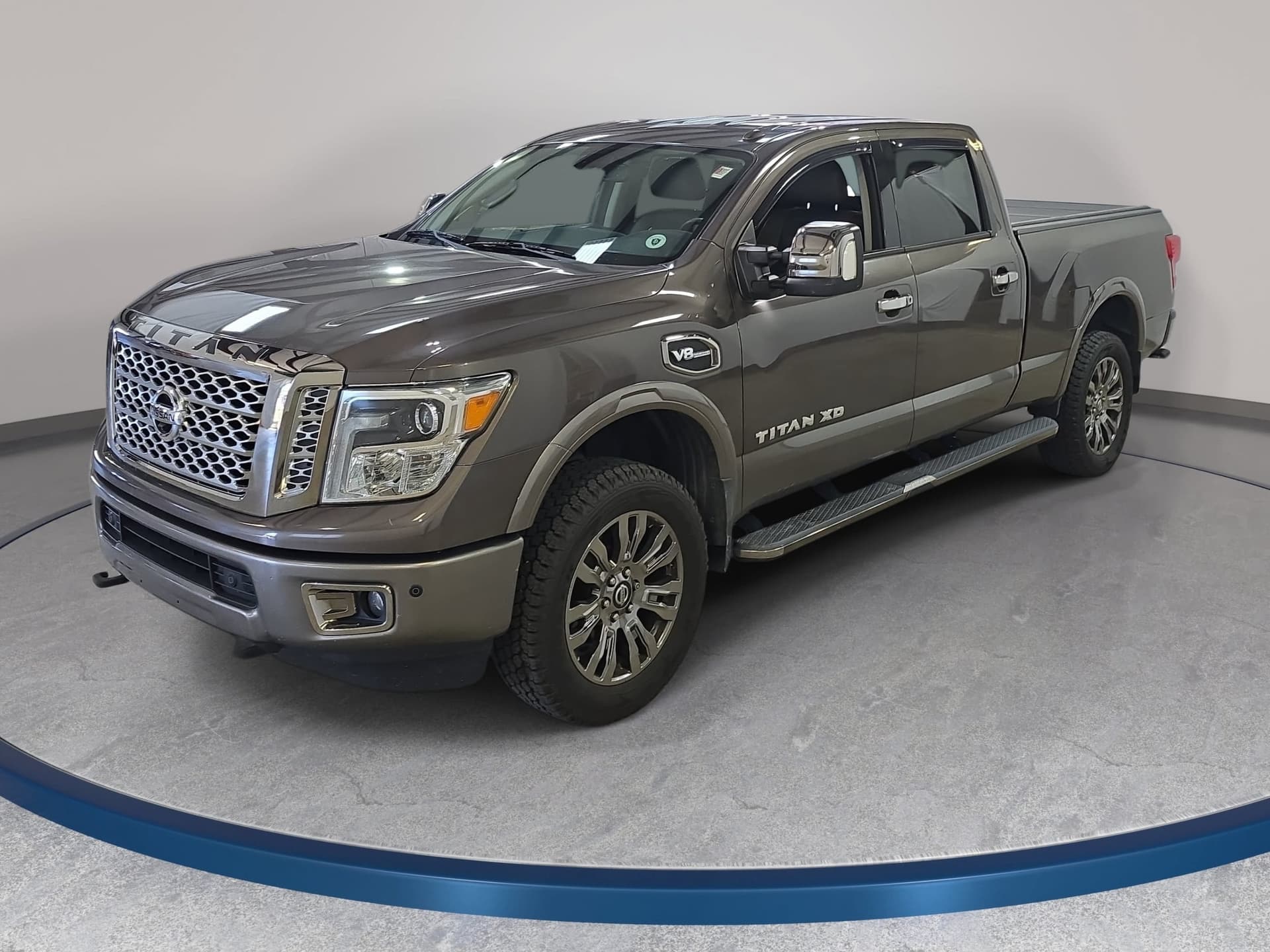 2017 Nissan Titan XD Platinum Reserve — photo 1 of 12