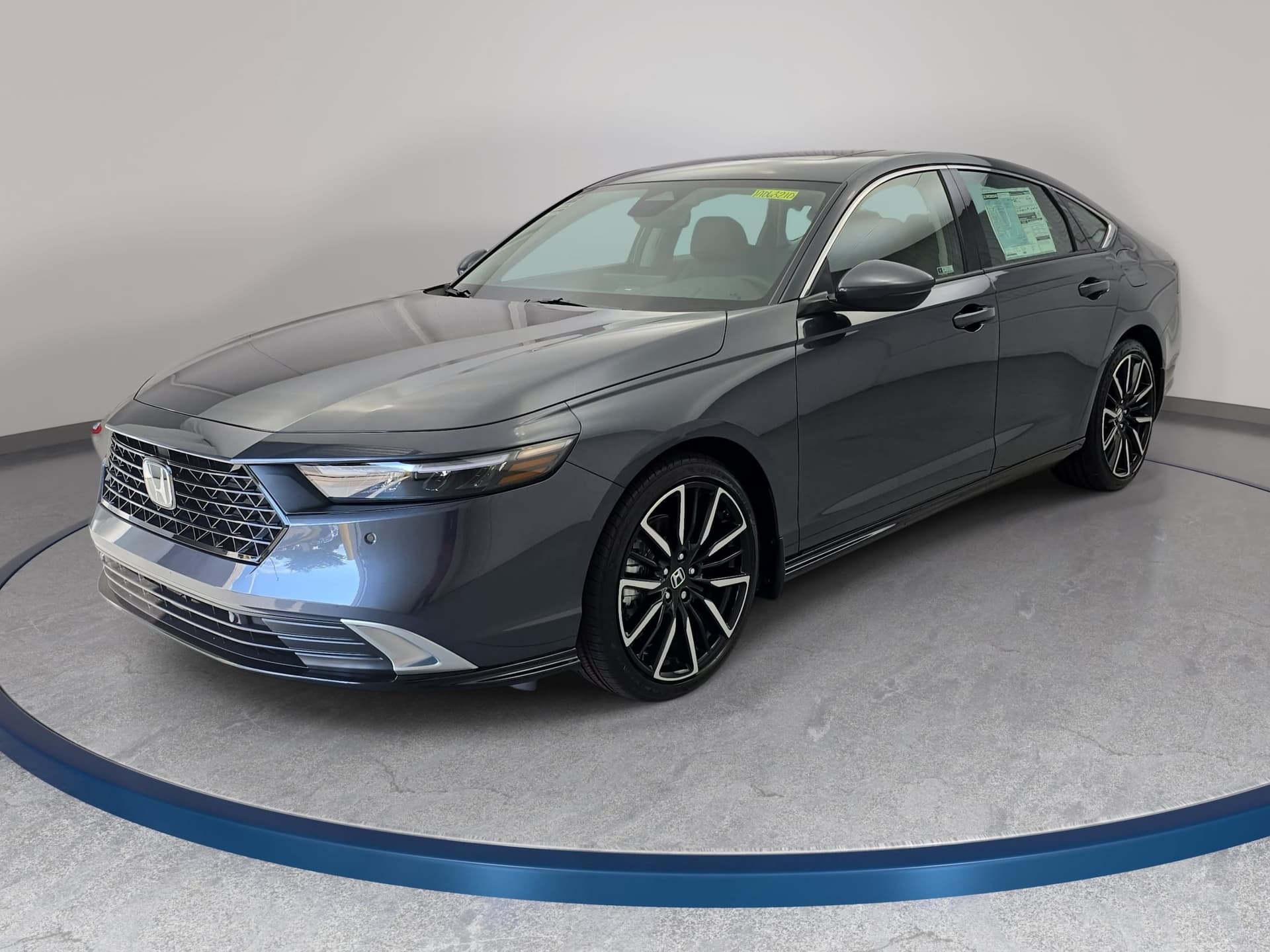 2026 Honda Accord Hybrid Touring — photo 1 of 34