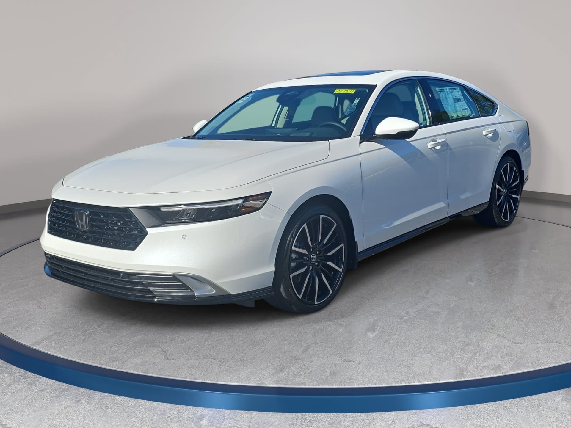 2026 Honda Accord Hybrid Touring — photo 1 of 34