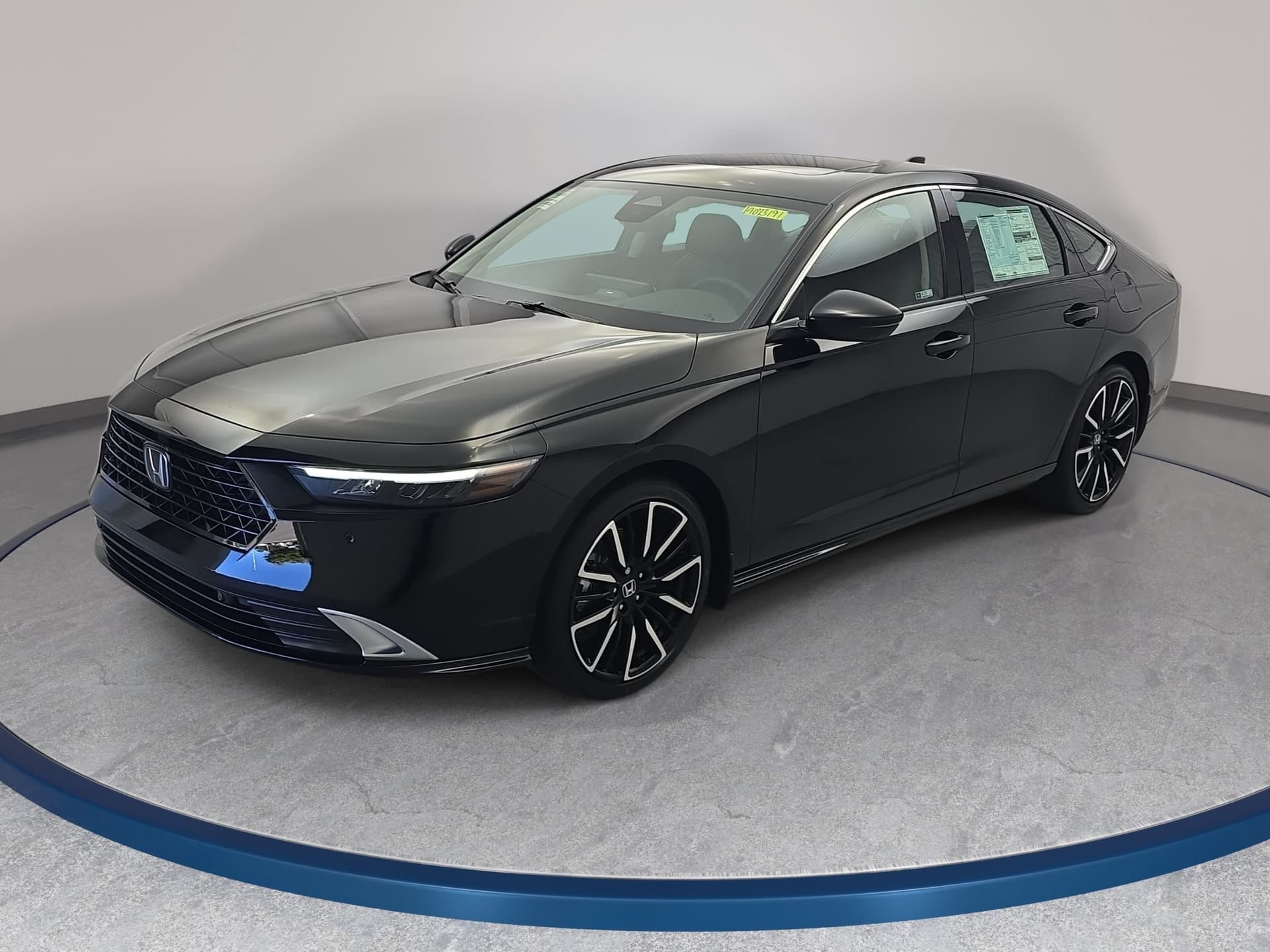 2026 Honda Accord Hybrid Touring — photo 1 of 34