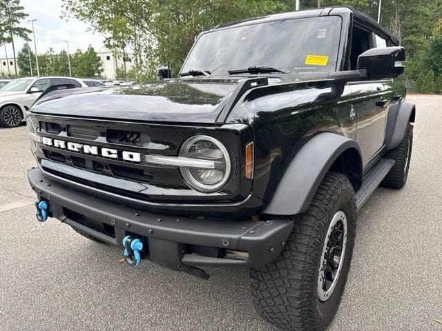 2022 Ford Bronco Base — photo 1 of 16