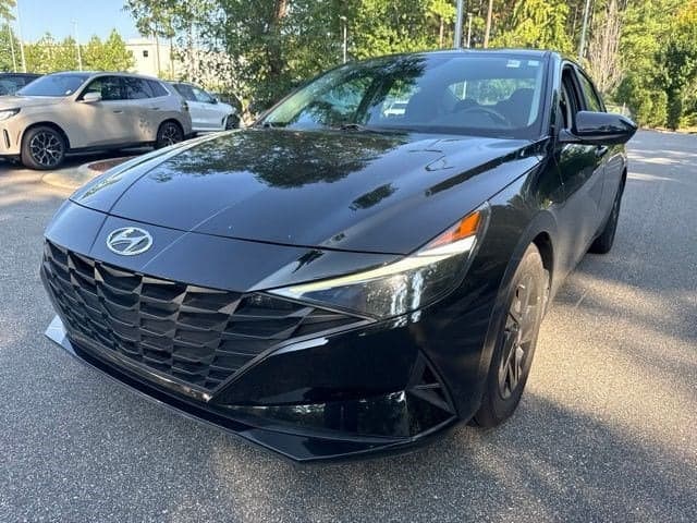 2021 Hyundai Elantra SEL — photo 1 of 16