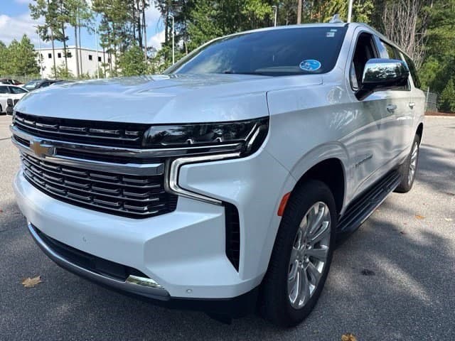 2024 Chevrolet Suburban Premier — photo 1 of 16