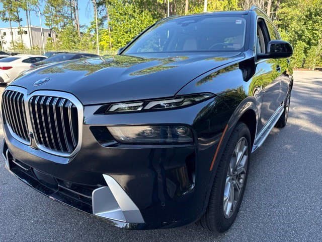 2026 BMW X7 xDrive40i — photo 1 of 16
