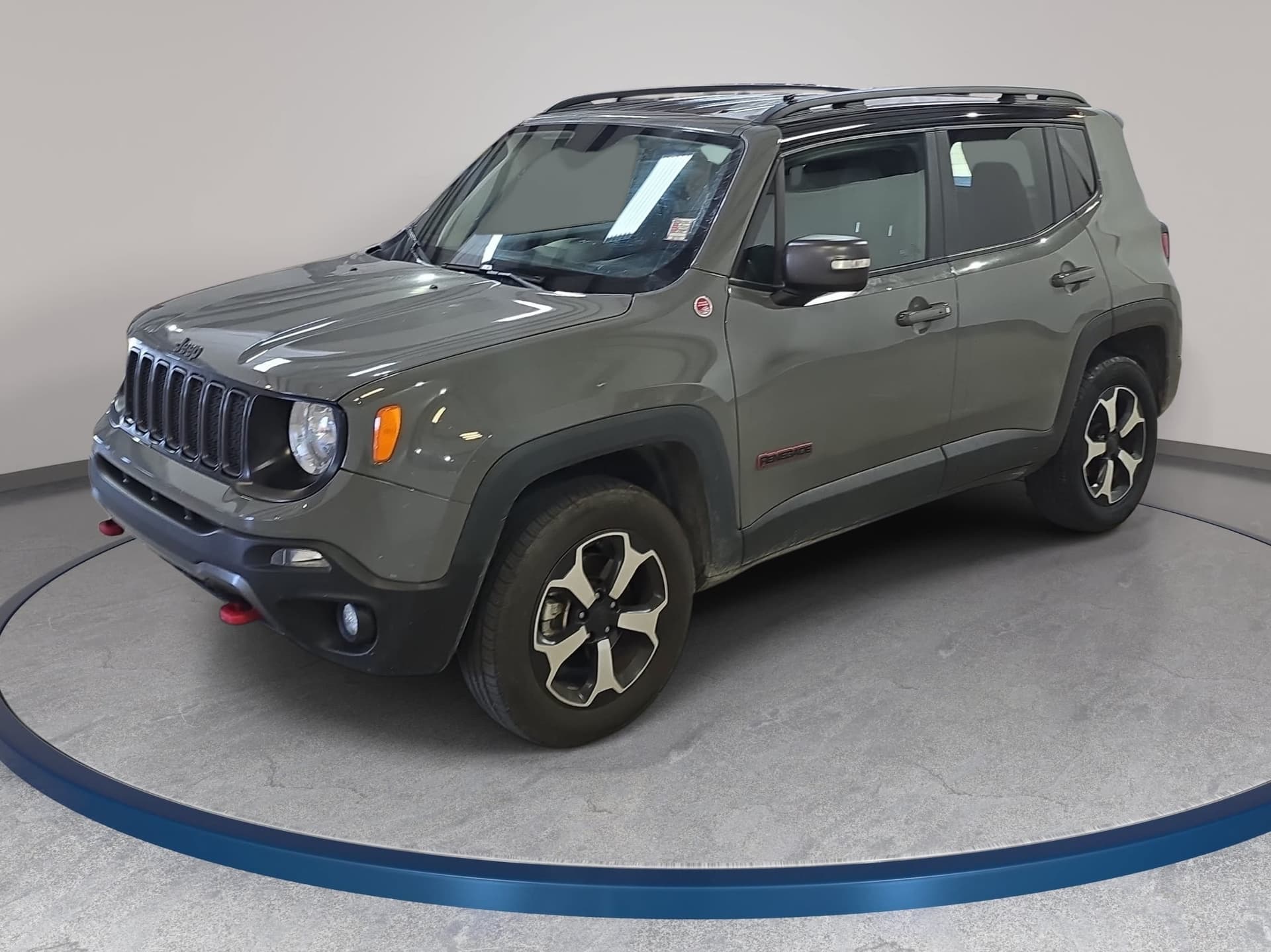 2021 Jeep Renegade Trailhawk — photo 1 of 12