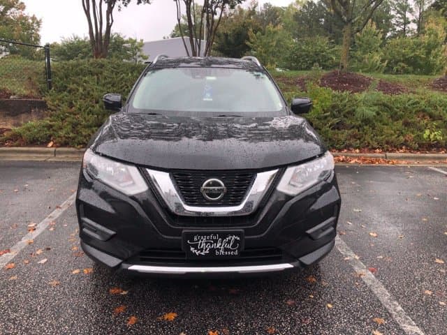2019 Nissan Rogue SV — photo 1 of 26