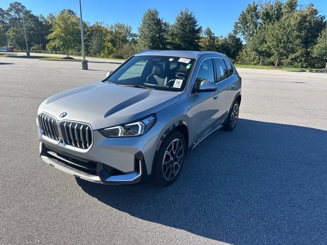 2025 BMW X1 xDrive28i — photo 1 of 14