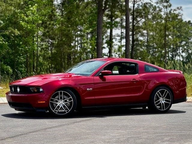 2011 Ford Mustang Base — photo 1 of 29