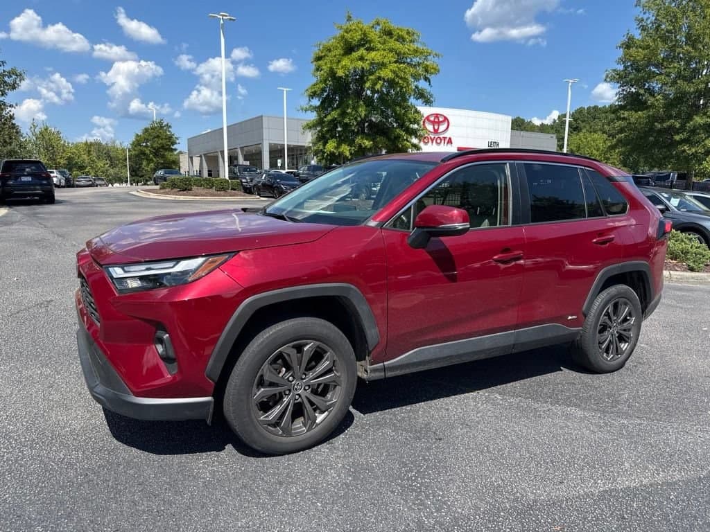 2022 Toyota RAV4 Hybrid XLE Premium — photo 1 of 13