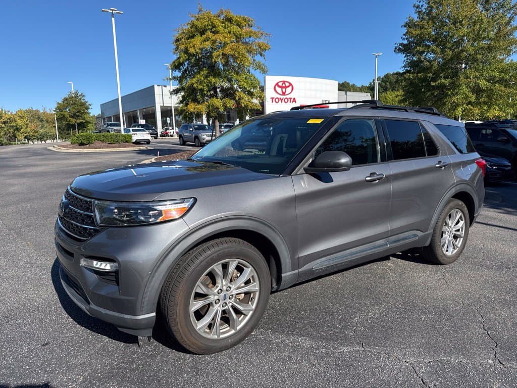 2021 Ford Explorer XLT — photo 1 of 14