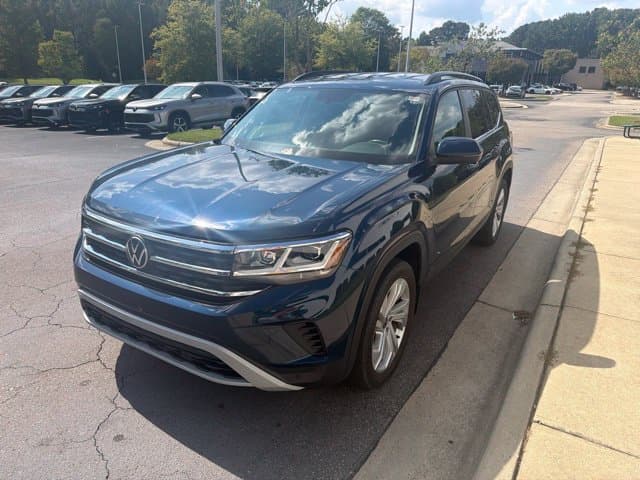 2023 Volkswagen Atlas 3.6L V6 SE w/Technology — photo 1 of 13