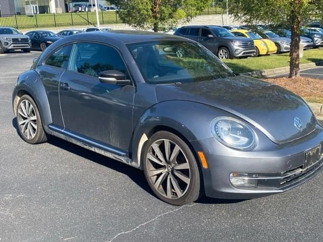 2012 Volkswagen Beetle 2.0T Turbo — photo 1 of 18