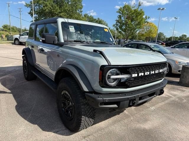2024 Ford Bronco Wildtrak — photo 1 of 13