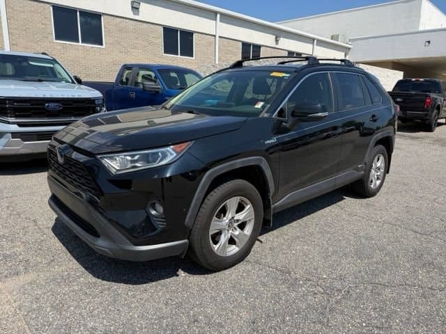 2020 Toyota RAV4 Hybrid XLE — photo 1 of 14
