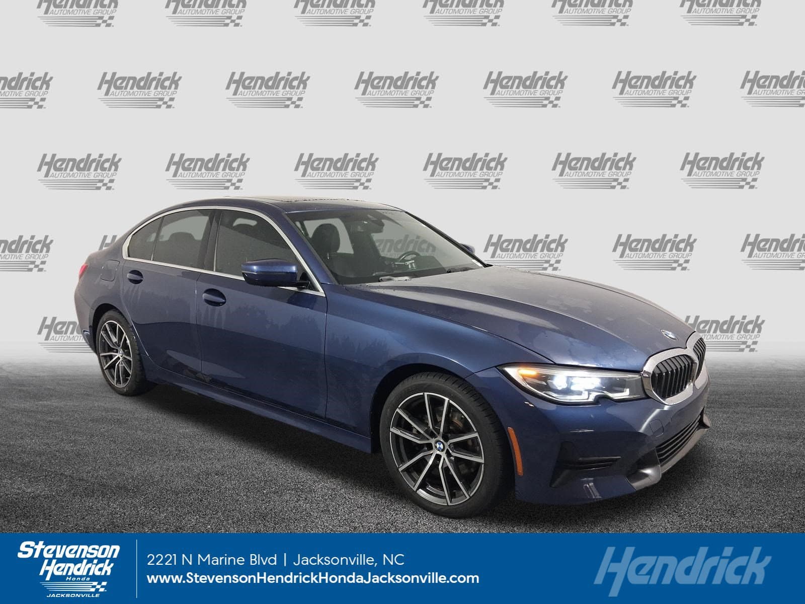 2022 BMW 3 Series 330i — photo 1 of 11