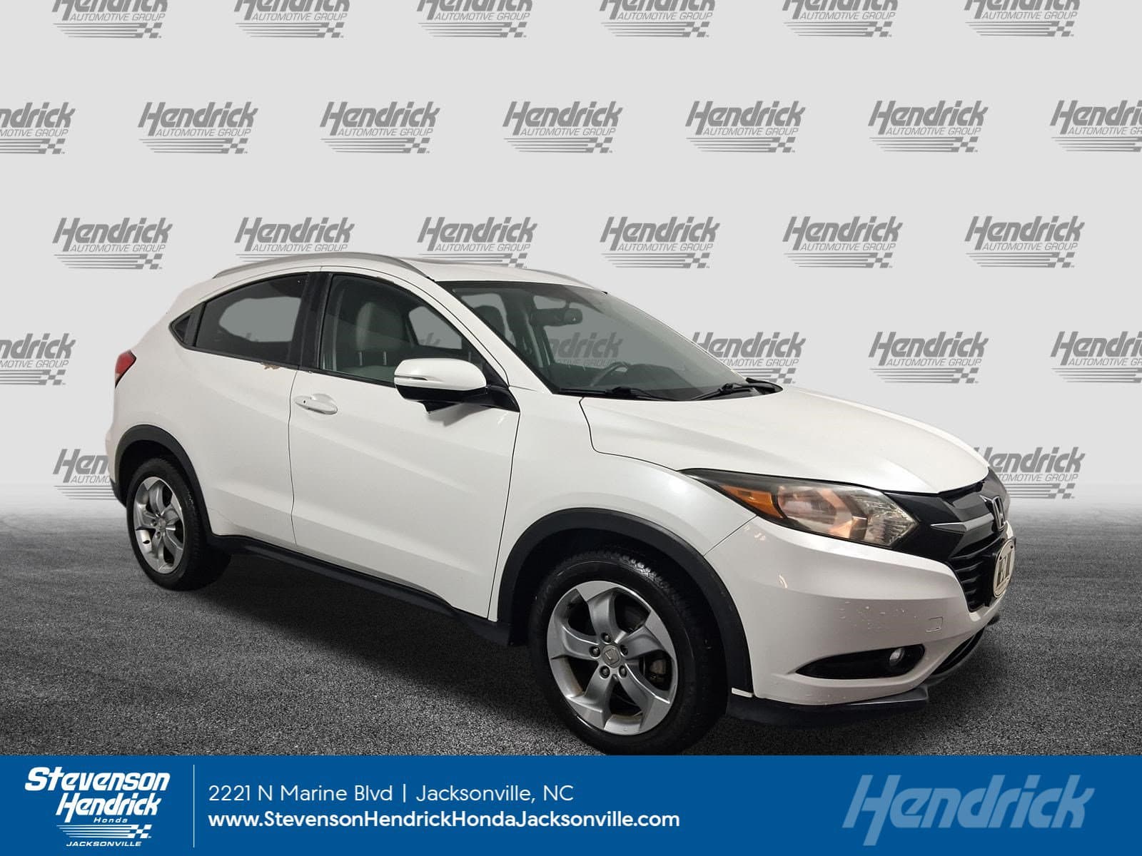 2016 Honda HR-V EX-L w/Navi — photo 1 of 11
