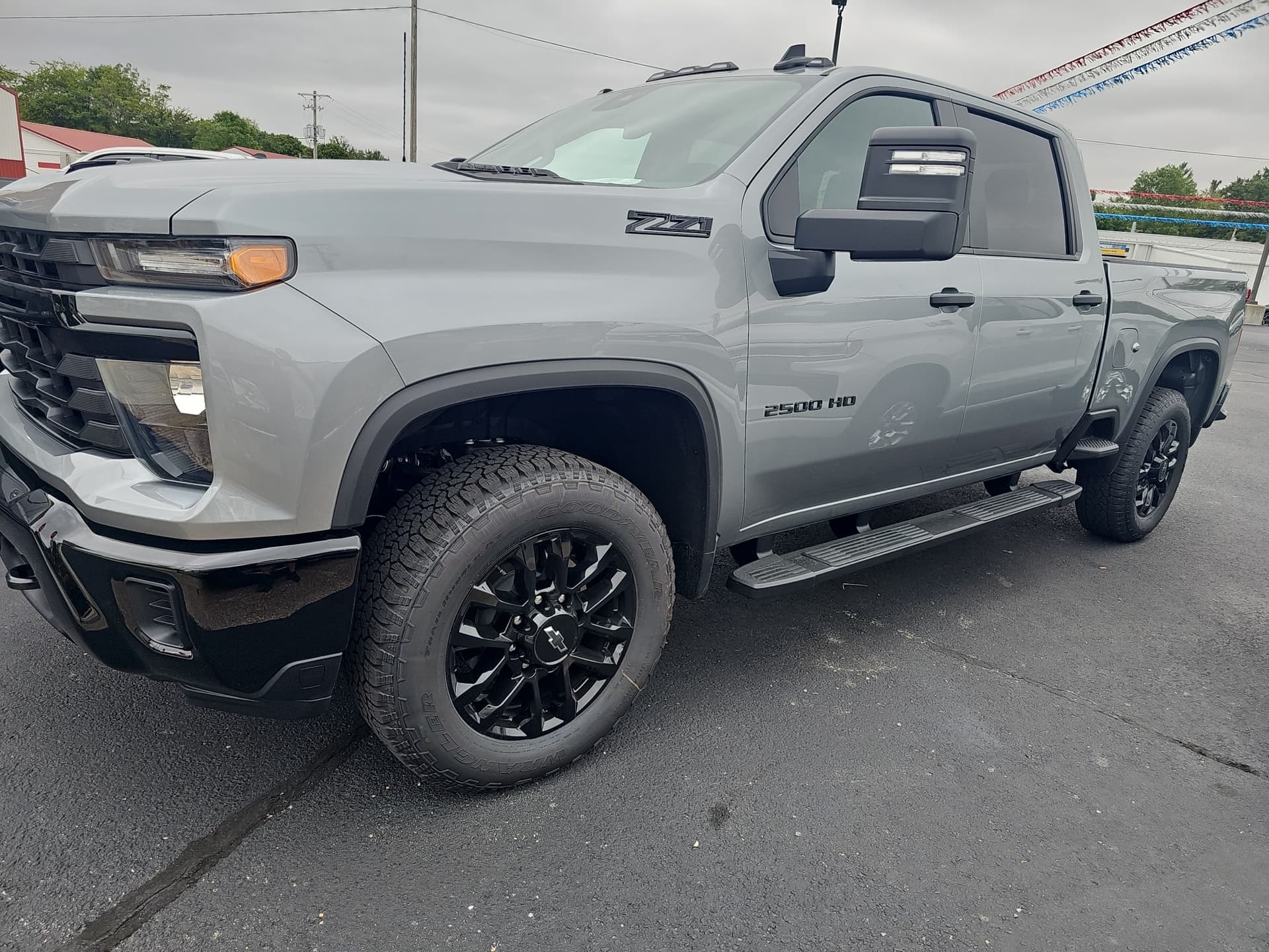 2026 Chevrolet Silverado 2500HD Custom — photo 1 of 24