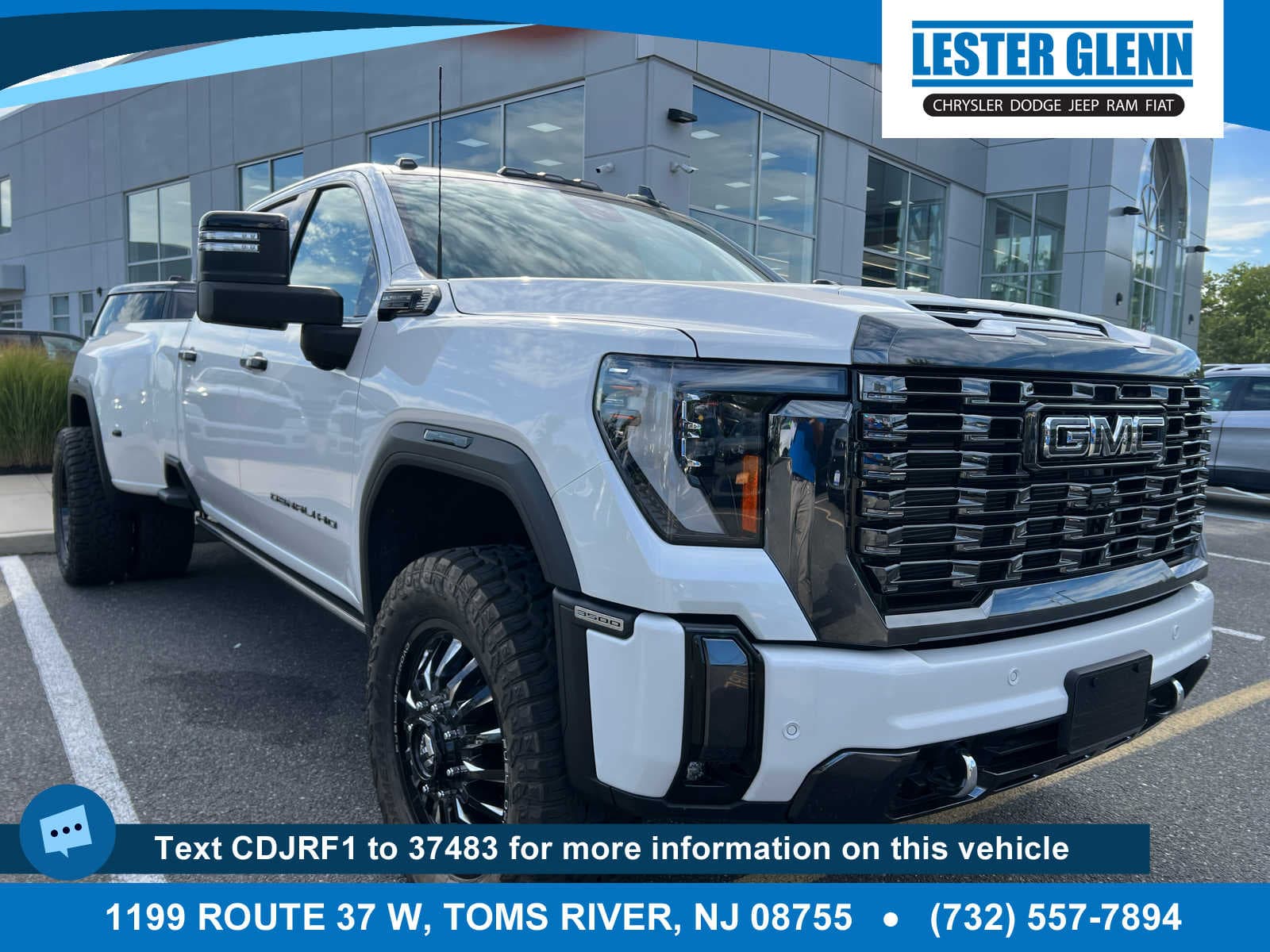 2024 GMC Sierra 3500HD Denali Ultimate — photo 1 of 5