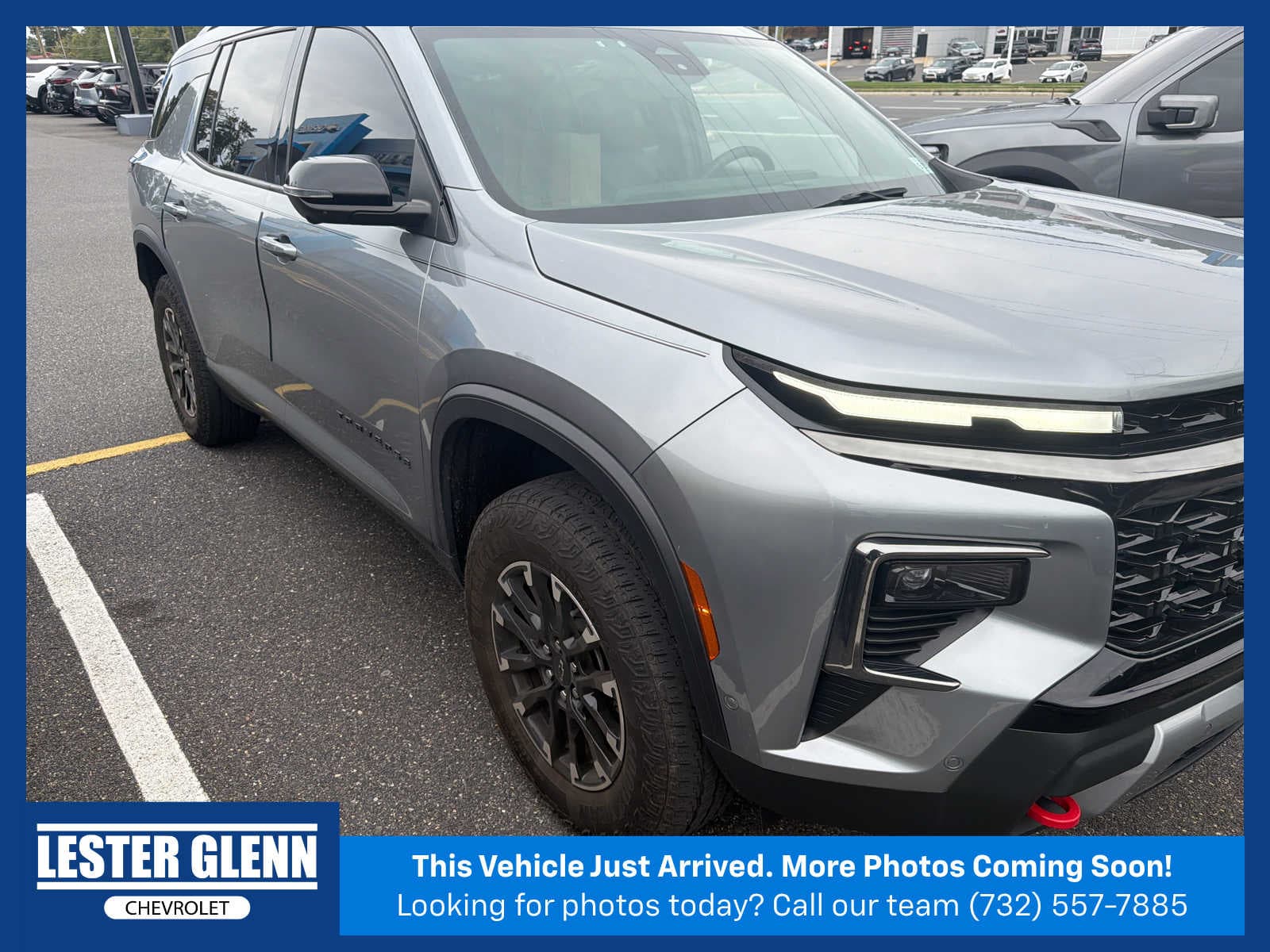 2024 Chevrolet Traverse AWD Z71 — photo 1 of 11