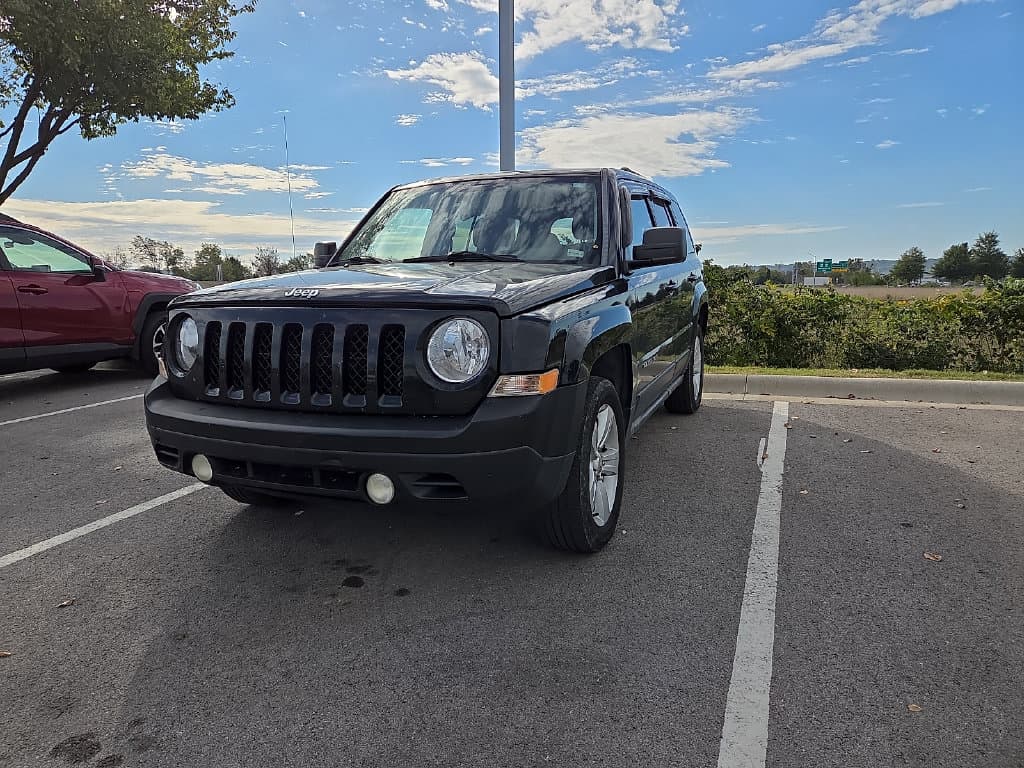 2014 Jeep Patriot Latitude — photo 1 of 6