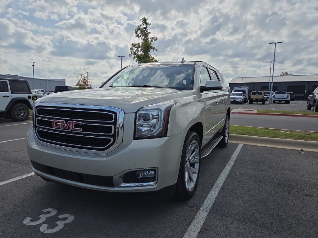 2017 GMC Yukon SLT — photo 1 of 6