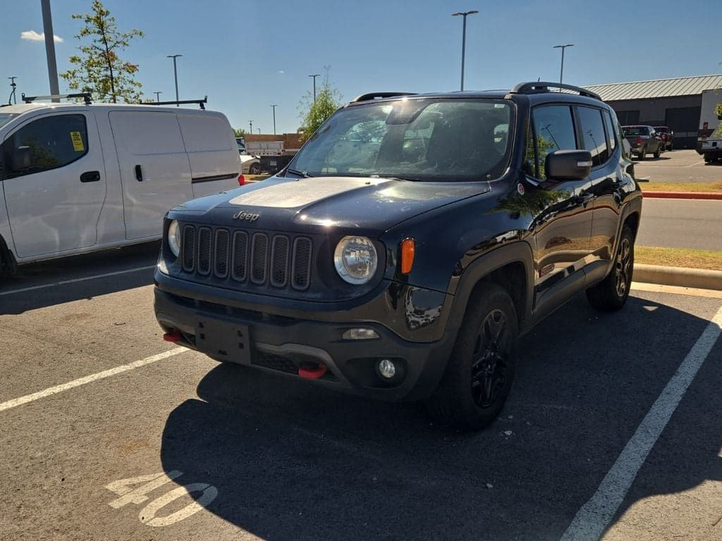 2018 Jeep Renegade Trailhawk — photo 1 of 6
