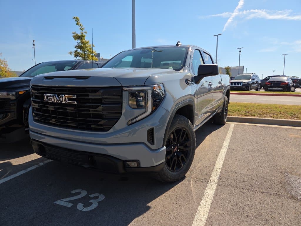 2024 GMC Sierra 1500 Elevation — photo 1 of 6