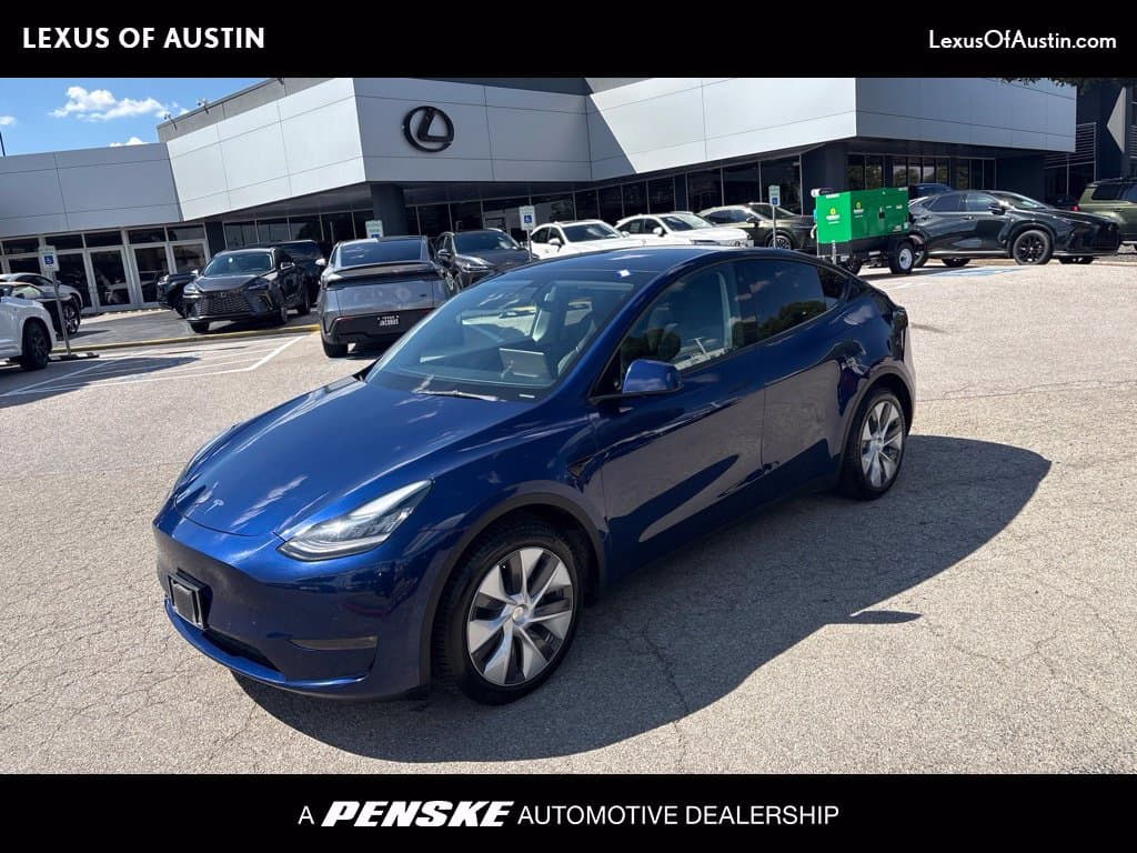 2022 Tesla Model Y Long Range — photo 1 of 20
