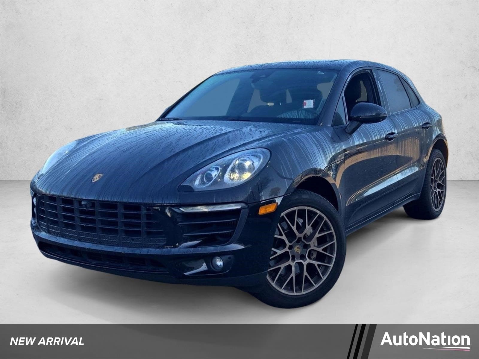 2018 Porsche Macan S — photo 1 of 16