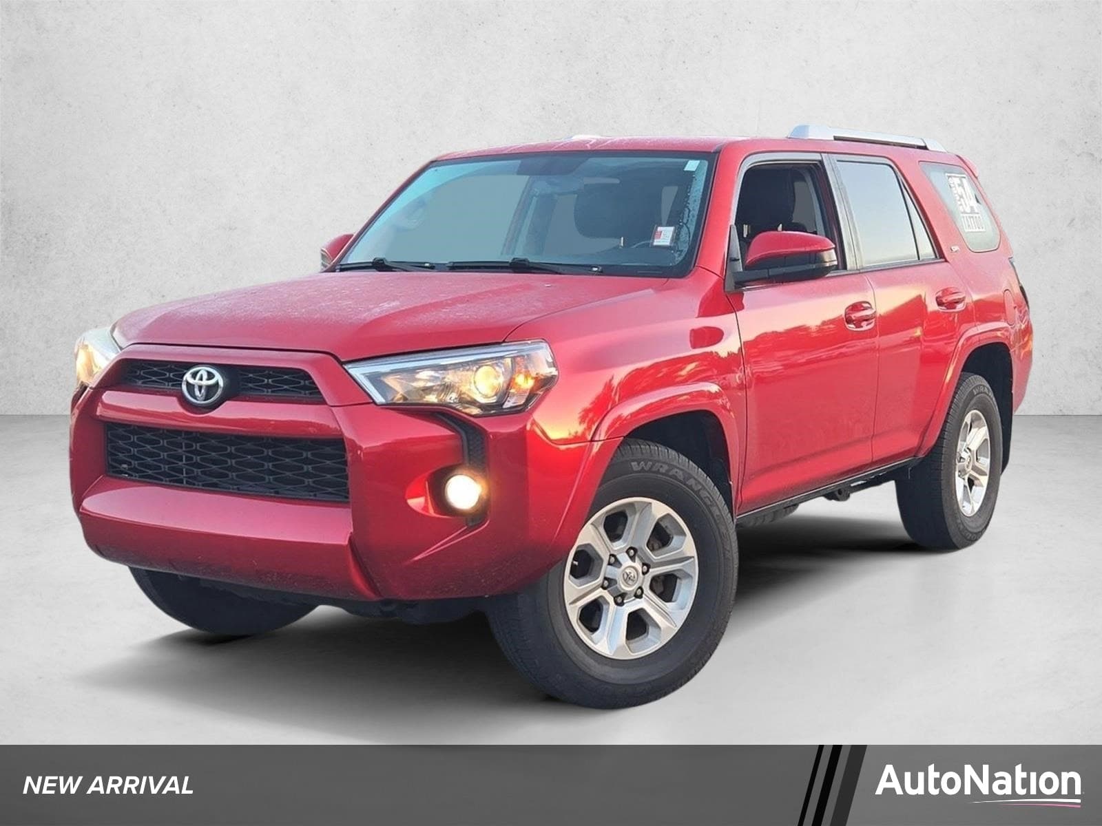 2017 Toyota 4Runner SR5 — photo 1 of 15