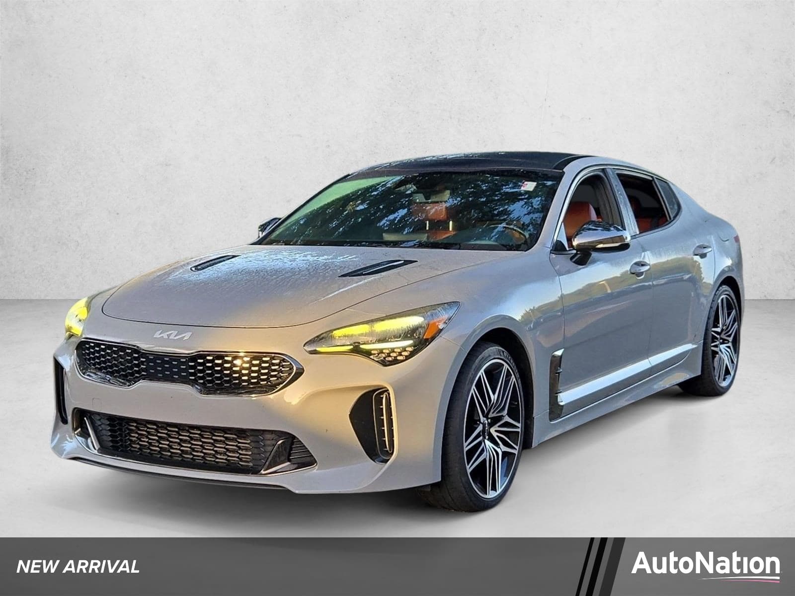 2022 Kia Stinger GT1 — photo 1 of 15