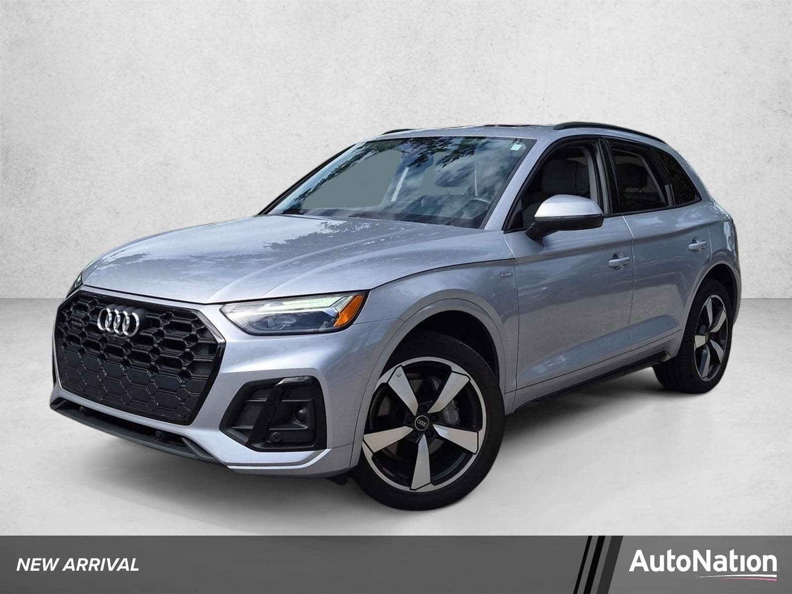 2022 Audi Q5 S line Premium — photo 1 of 22