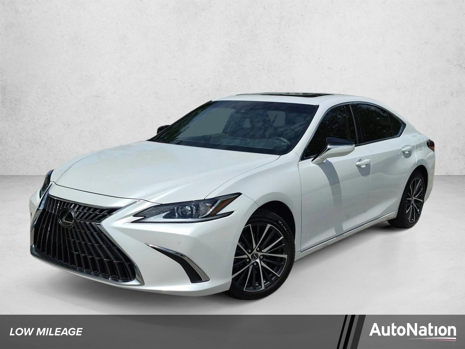 2025 Lexus ES 350 Base — photo 1 of 23