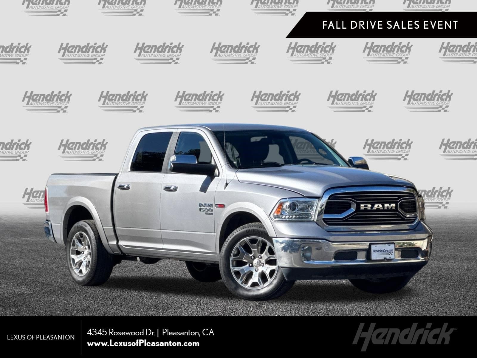 2019 RAM 1500 Classic Laramie — photo 1 of 43