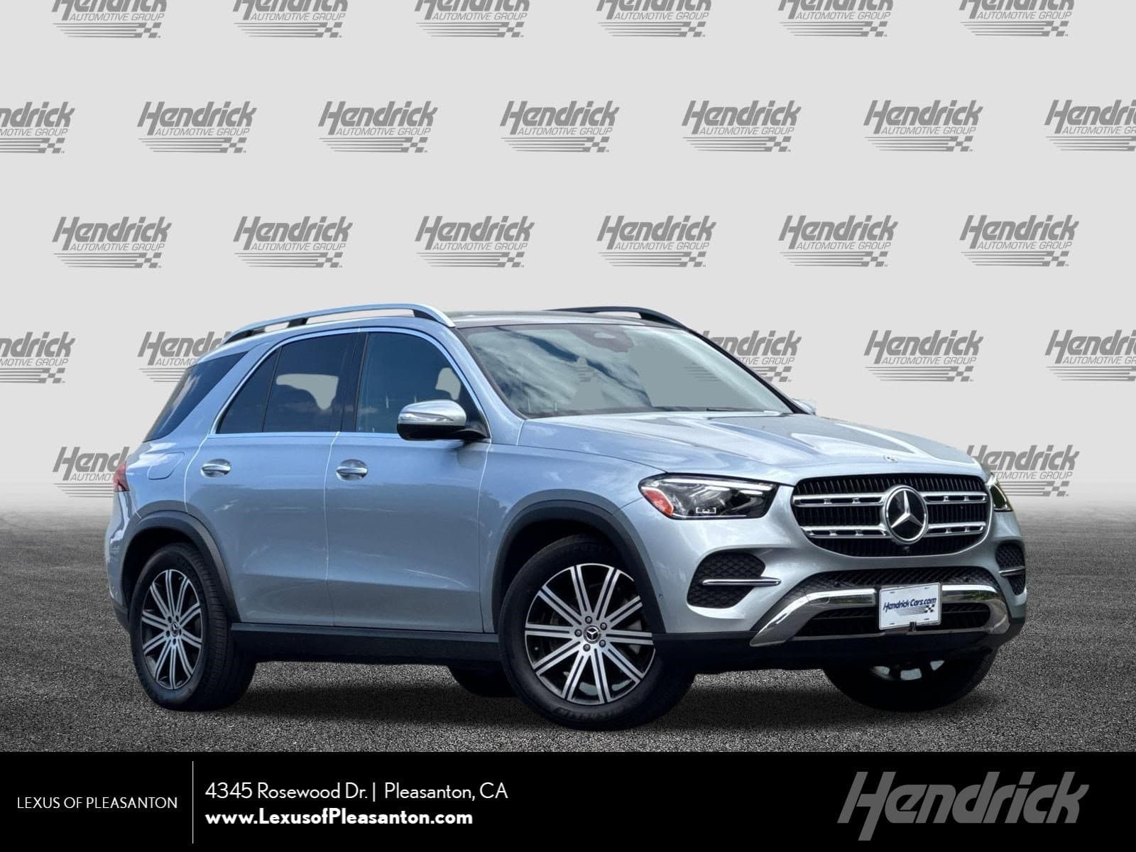 2025 Mercedes-Benz GLE Base — photo 1 of 39