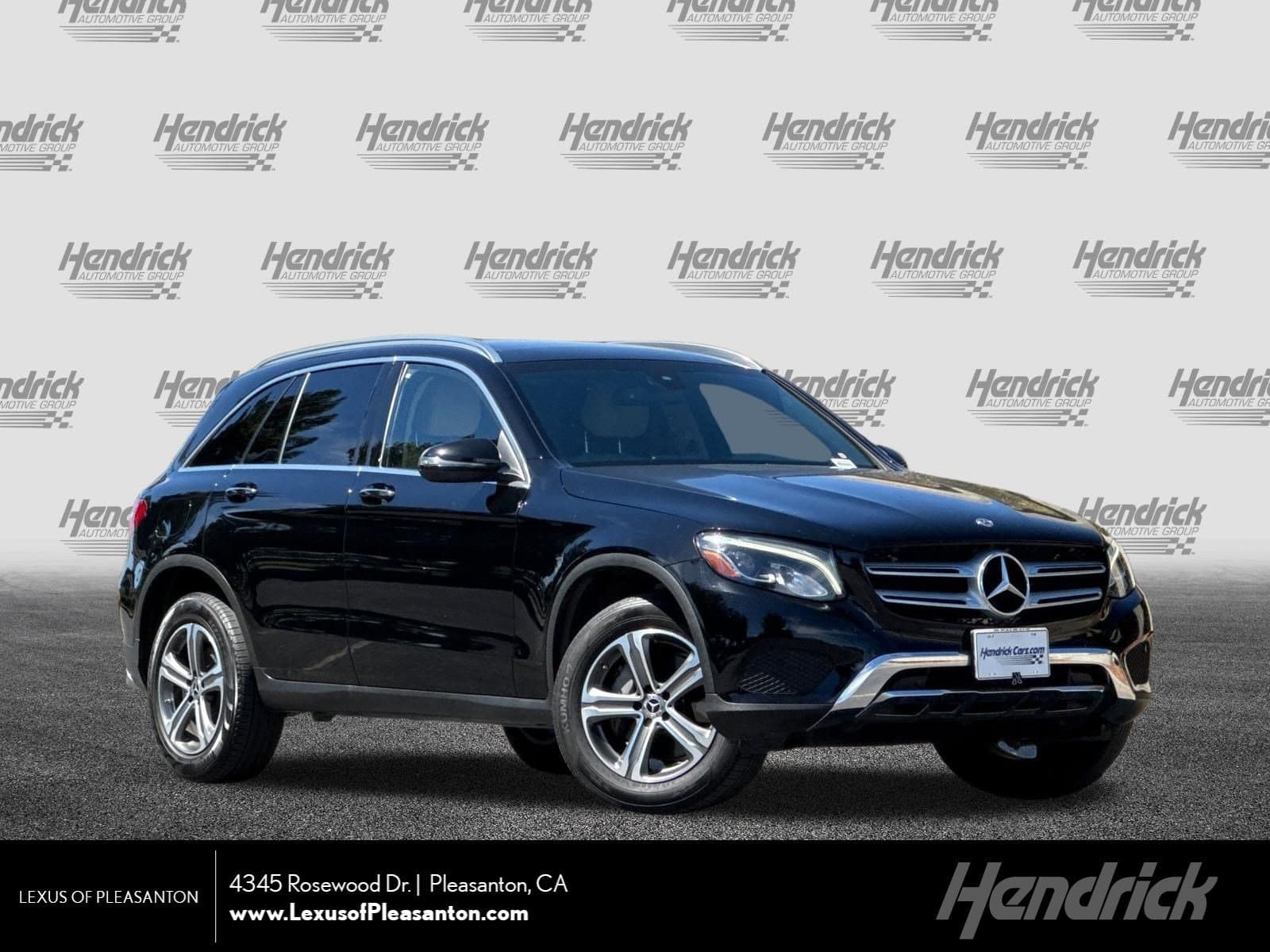 2018 Mercedes-Benz GLC Base — photo 1 of 39