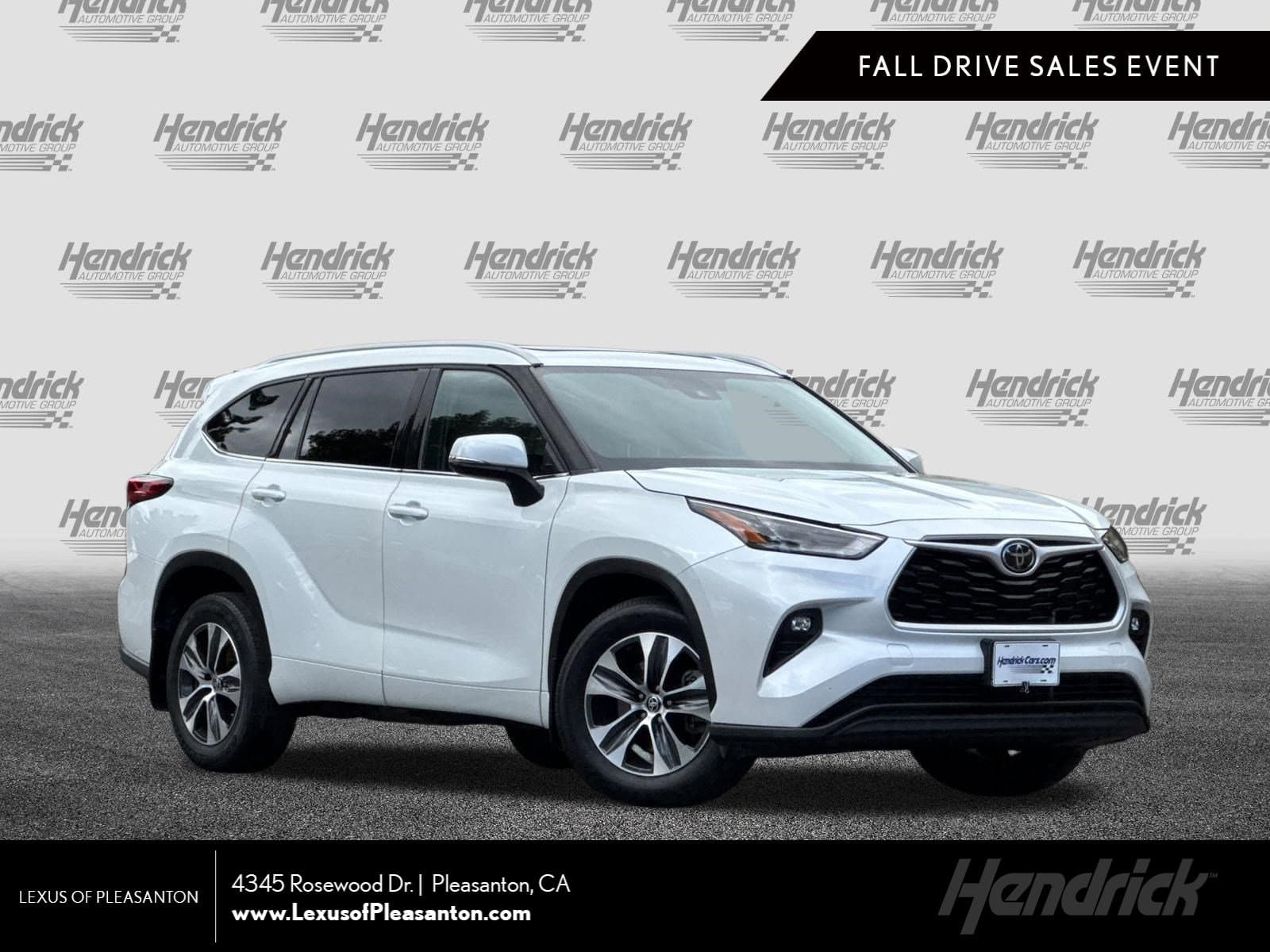 2022 Toyota Highlander XLE — photo 1 of 40