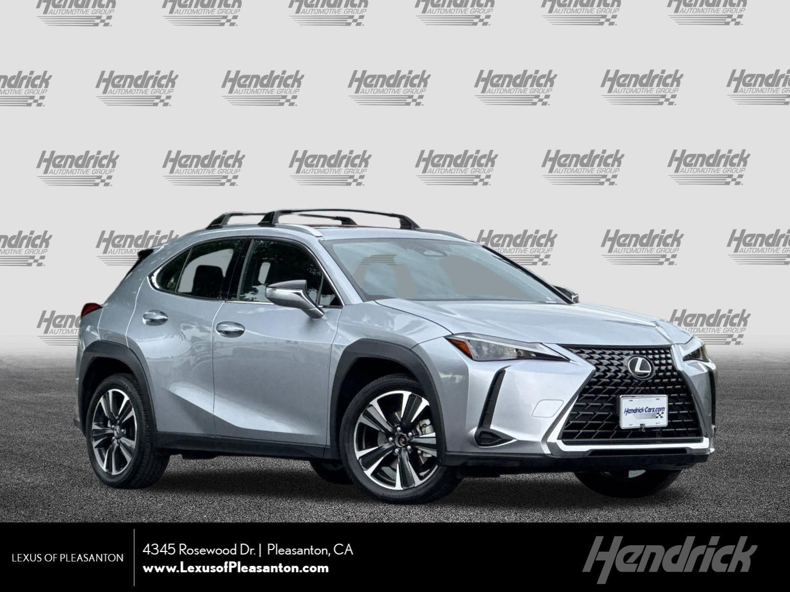 2025 Lexus UX Base — photo 1 of 39