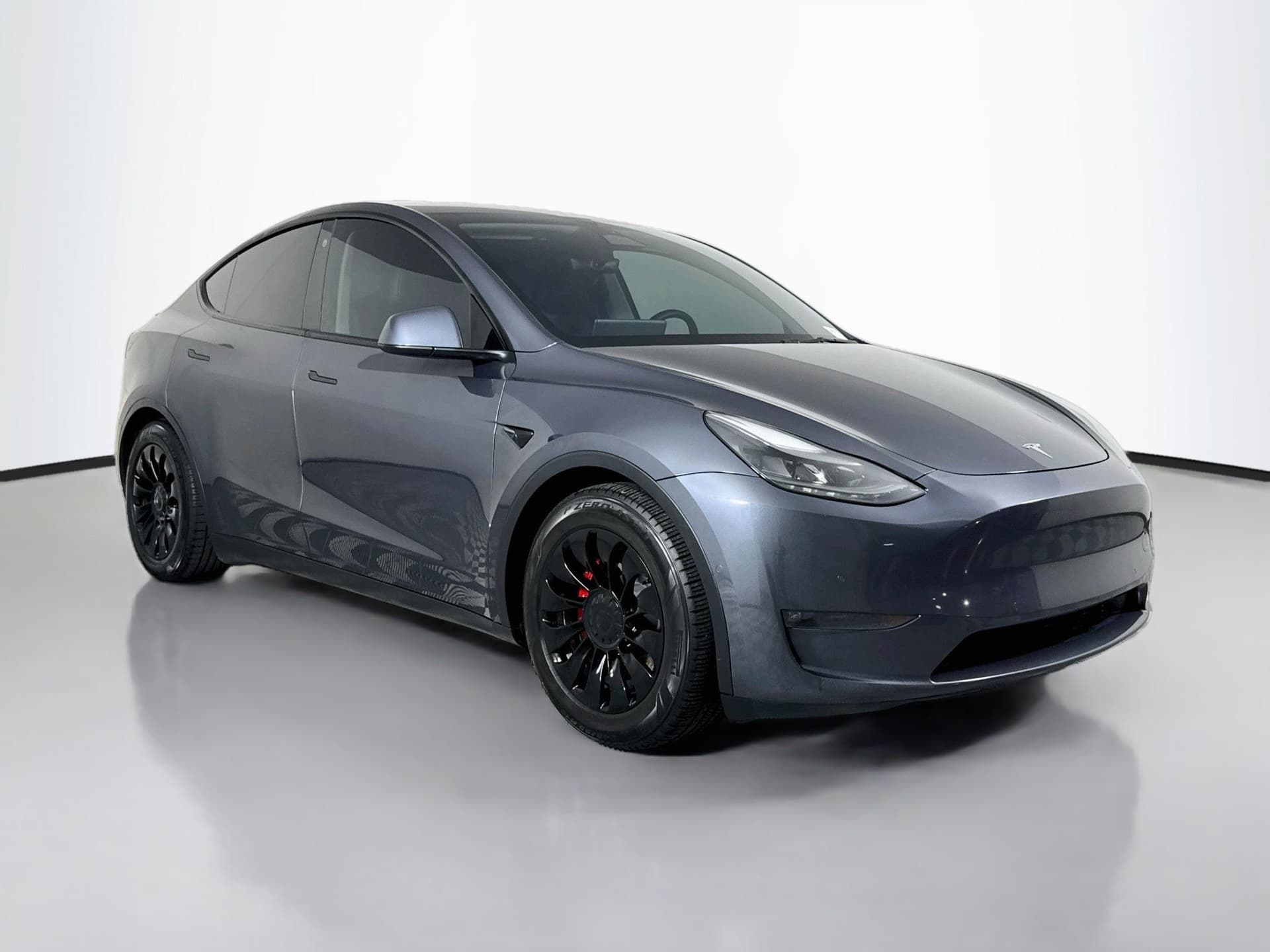 2022 Tesla Model Y Performance — photo 1 of 36