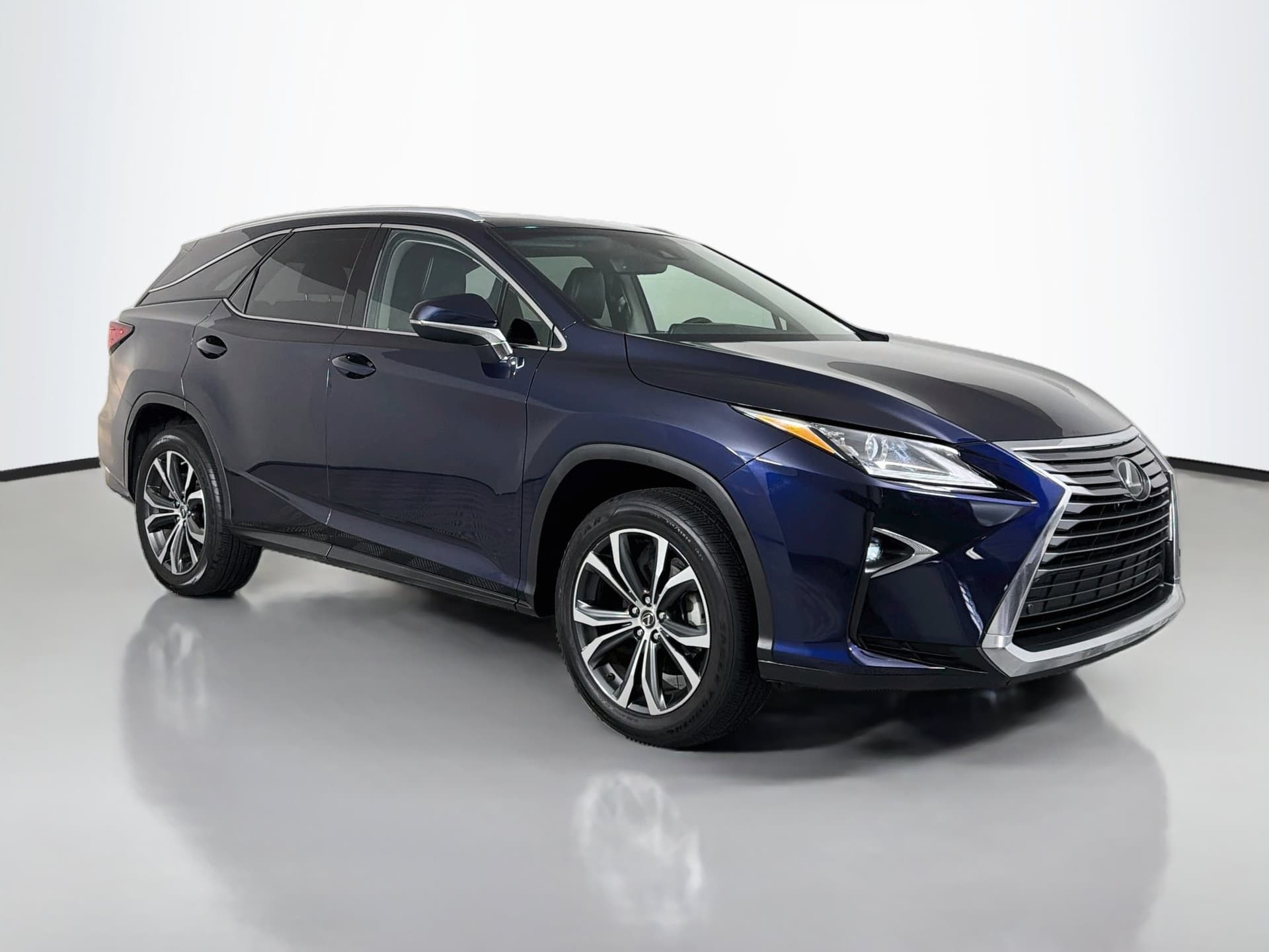 2019 Lexus RX RX 350L Luxury — photo 1 of 39